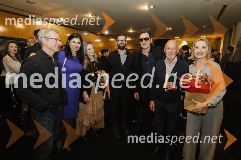  ... ;  ... ; dr. Nana Šumrada Slavnič, doktorica pravnih znanosti, direktorica pravne službe;  Niko Slavnič, IQbato;  Branko Djurić, igralec;  Miroslav Cerar, nekdanji gimnastičar, nekdanji predsednik Odbora za podeljevanje Bloudkovih priznanj;  Tanja Ribič, igralkaLuč ugasne, premiera drame v MGL