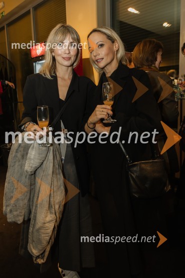  Melita Kontrec, novinarka kulture TV Slovenija;  Viktorija Bencik Emeršič, igralkaLuč ugasne, premiera drame v MGL