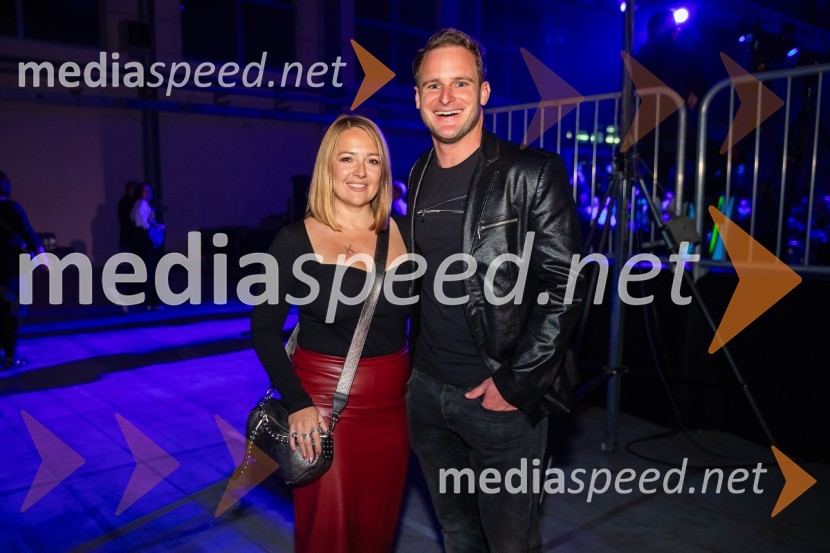  ... ;  Tim  Mastnak, deskar na snegu AND by Andraž, modna revija ob 35 letnici znamke