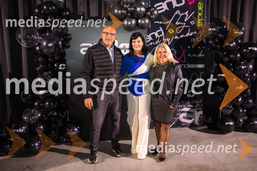  ... ;  Nataša Berginc, direktorica podjetja Co. Andraž d.o.o.;  ... AND by Andraž, modna revija ob 35 letnici znamke