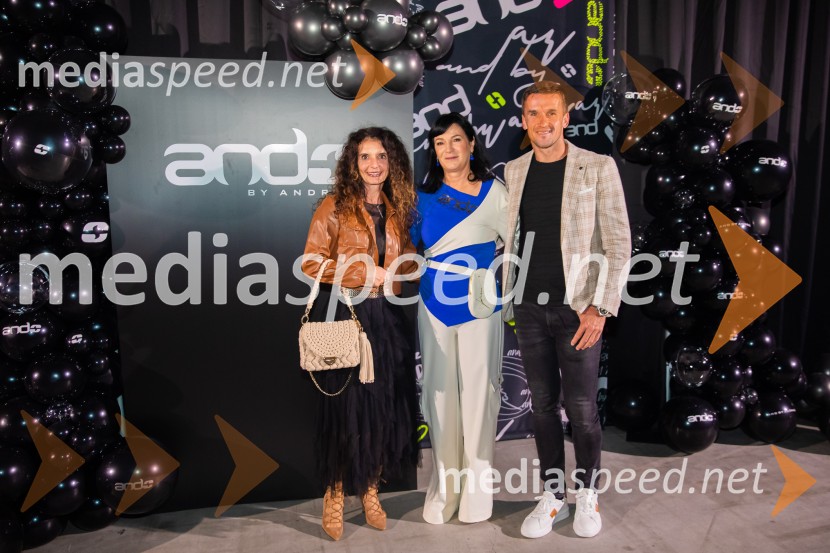  ... ;  Nataša Berginc, direktorica podjetja Co. Andraž d.o.o.;  ... AND by Andraž, modna revija ob 35 letnici znamke