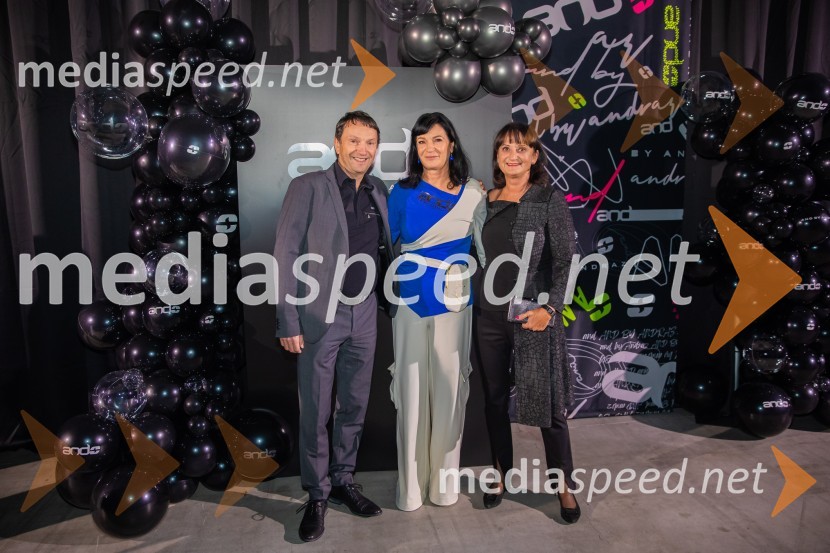  ... ;  Nataša Berginc, direktorica podjetja Co. Andraž d.o.o.;  ... AND by Andraž, modna revija ob 35 letnici znamke