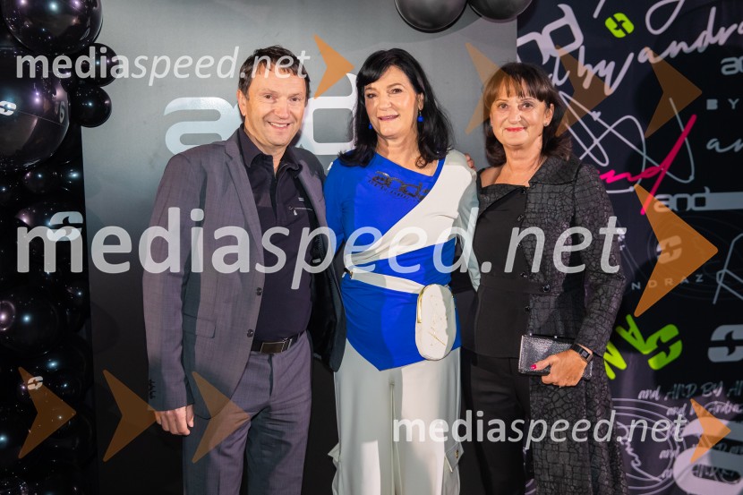  ... ;  Nataša Berginc, direktorica podjetja Co. Andraž d.o.o.;  ... AND by Andraž, modna revija ob 35 letnici znamke