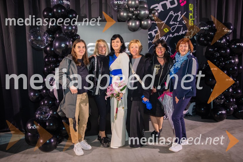  ... ;  ... ;  Nataša Berginc, direktorica podjetja Co. Andraž d.o.o.;  ... ;  ... ;  ... AND by Andraž, modna revija ob 35 letnici znamke