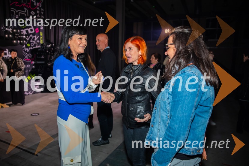  Nataša Berginc, direktorica podjetja Co. Andraž d.o.o.;  ... AND by Andraž, modna revija ob 35 letnici znamke