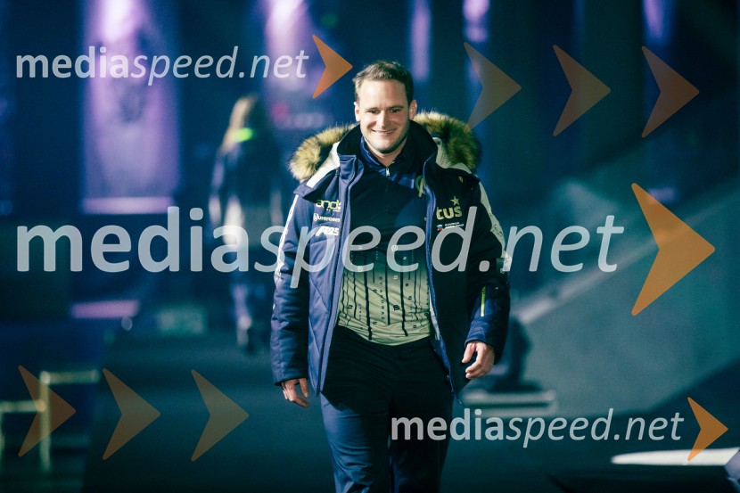  Tim  Mastnak, deskar na snegu AND by Andraž, modna revija ob 35 letnici znamke