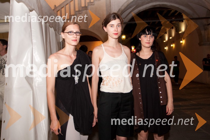 Nataša Hrupič, Maja Zupančič in Nika Ravnik, modne oblikovalkeFestival Influence, velika modna revija
