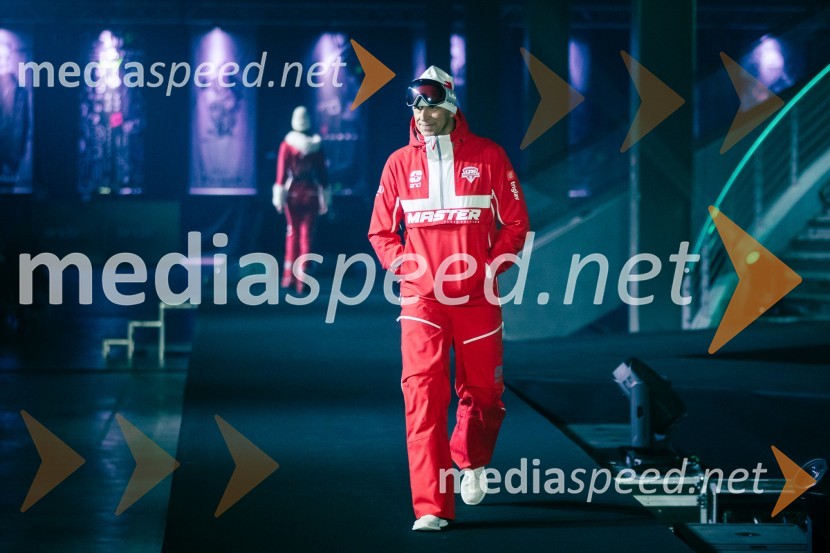  Sandi Murovec - Muri ,  kreator OI oblačilAND by Andraž, modna revija ob 35 letnici znamke