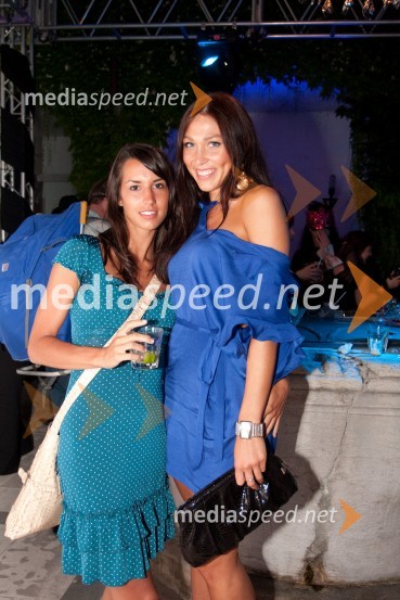 Janja Štrkalj in Katja Flego, slovenska predstavnica za Miss Italia nel mondo 2009Festival Influence, velika modna revija