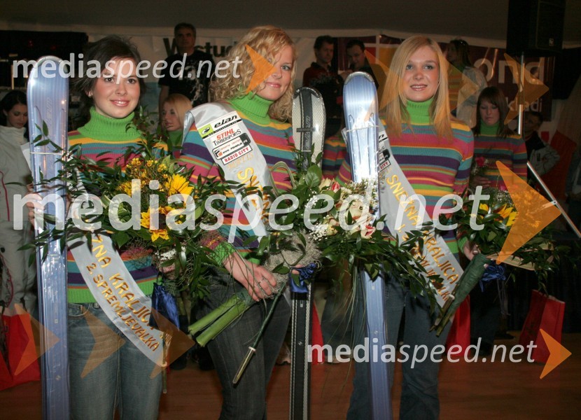 Valentina Pirih iz Nove Gorice - 2. spremljevalka, Anja Abramovič iz Ljubljane - Snežna Kraljica 2006 in Manja Podpečan iz Ljubnega ob Savinji - 1. spremljevalkaSnežna kraljica 2006