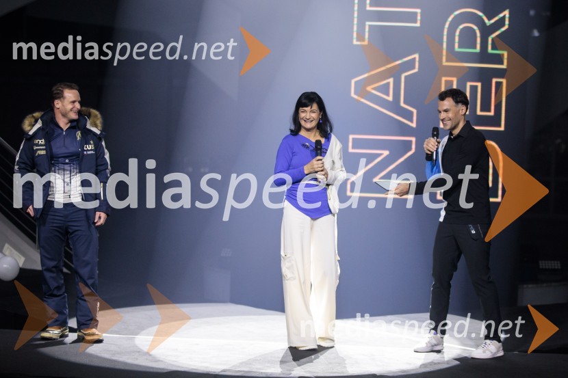  ... ;  Nataša Berginc, direktorica podjetja Co. Andraž d.o.o.;  David Urankar, televizijski voditelj, manekenAND by Andraž, modna revija ob 35 letnici znamke