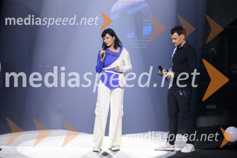  Nataša Berginc, direktorica podjetja Co. Andraž d.o.o.;  David Urankar, televizijski voditelj, manekenAND by Andraž, modna revija ob 35 letnici znamke