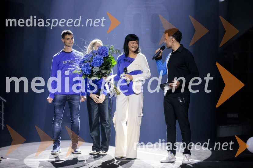  Nataša Berginc, direktorica podjetja Co. Andraž d.o.o.;  David Urankar, televizijski voditelj, manekenAND by Andraž, modna revija ob 35 letnici znamke