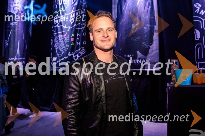  Tim  Mastnak, deskar na snegu AND by Andraž, modna revija ob 35 letnici znamke