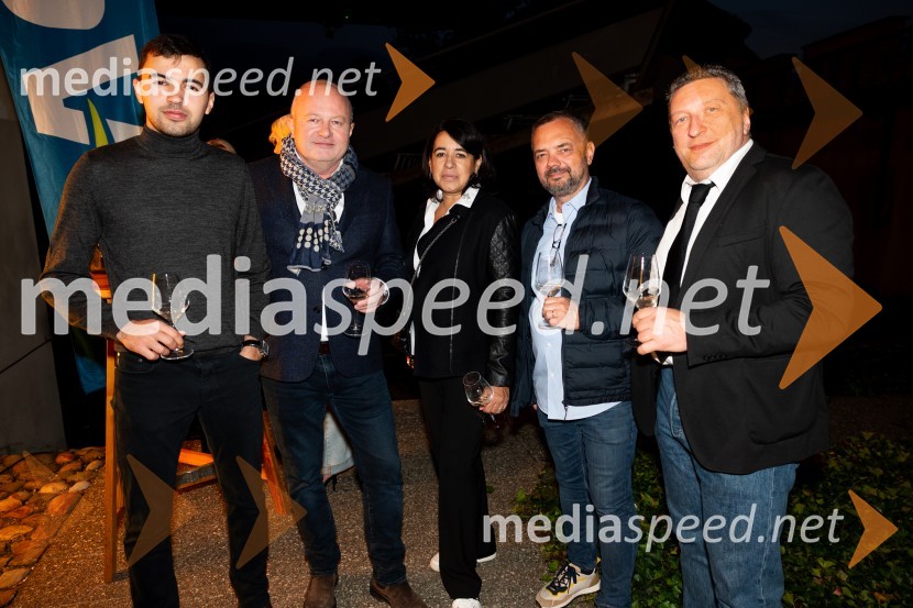  Lars Riedl;  Tomaž Riedl, direktor, Riedl group;  Barbara Orozel Riedl;  Sandi Križanič, glasbeni urednik, Toti Radio Maribor;  Kai Ekart9. salon štajerskih mladih vin Pubec 2024 v Mariboru