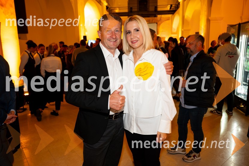  Danilo Steyer,   vinar, Steyer Vina; vinski vitez, predsednik Vinske reprezentance Slovenije;  Natalija Cvetko, Mediaspeed d.o.o.9. salon štajerskih mladih vin Pubec 2024 v Mariboru