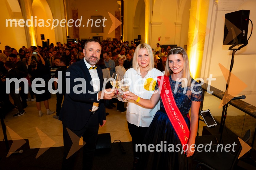  Borut  Cvetko, kreativni direktor, Mediaspeed d.o.o.;  Natalija Cvetko, Mediaspeed d.o.o.;  Maruša Mukenauer, Mariborska vinska kraljica 20239. salon štajerskih mladih vin Pubec 2024 v Mariboru