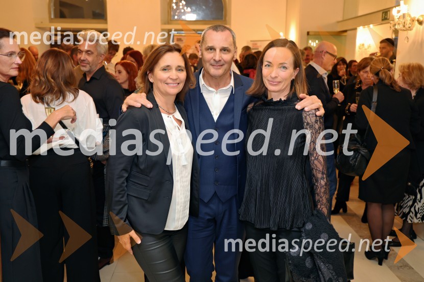 doc. dr. Suzana Žilič Fišer,  predstojnica Inštituta za medijske komunikacije na FERI;  Danilo Rošker, direktor SNG Maribor; dr. Eva Boštjančič, vodja odelka za psihologijo dela in organizacije, Filozofska fakulteta v LjubljaniMalomeščanska svatba na odru Drame SNG Maribor