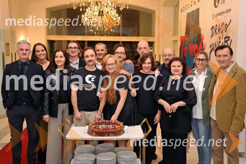  Vladimir Vlaškalić, igralec;  Špela Lešnik, producentka Drame SNG Maribor;  Ksenija Mišič, igralka;  Aleksandar  Popovski, režiser, umetniški direktor Drame SNG Maribor;  Nejc Ropert, igralec;  Danilo Rošker, direktor SNG Maribor;  Mateja  Pucko, igralka;  Matija Stipanič, igralec;  Davor Herga, igralec;  Maša Žilavec, igralka;  Vlado Novak, igralec;  Irena Varga, igralka;  Tanja Lužar, dramaturginja Lutkovnega gledališča Maribor;  Vili Ravnjak, dramaturg, SNG MariborMalomeščanska svatba na odru Drame SNG Maribor