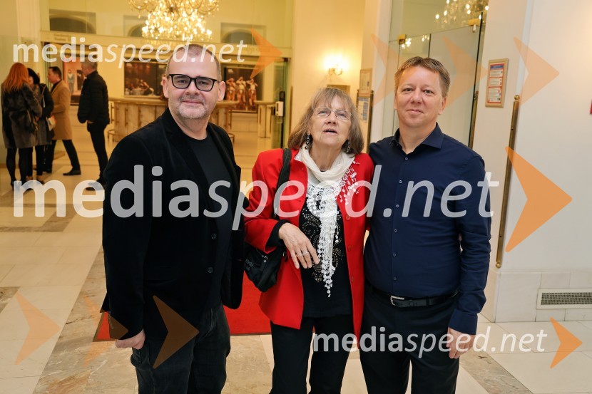  Alan Kavčič, predstavnik za odnose z javnostmi SNG Maribor;  ... ;  Matjaž Partlič, SNG MariborMalomeščanska svatba na odru Drame SNG Maribor