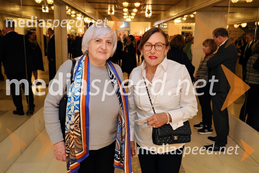  Marija Rebolj Stare, dr. med., spec. gin. in por. ;  Dunja BezjakMalomeščanska svatba na odru Drame SNG Maribor