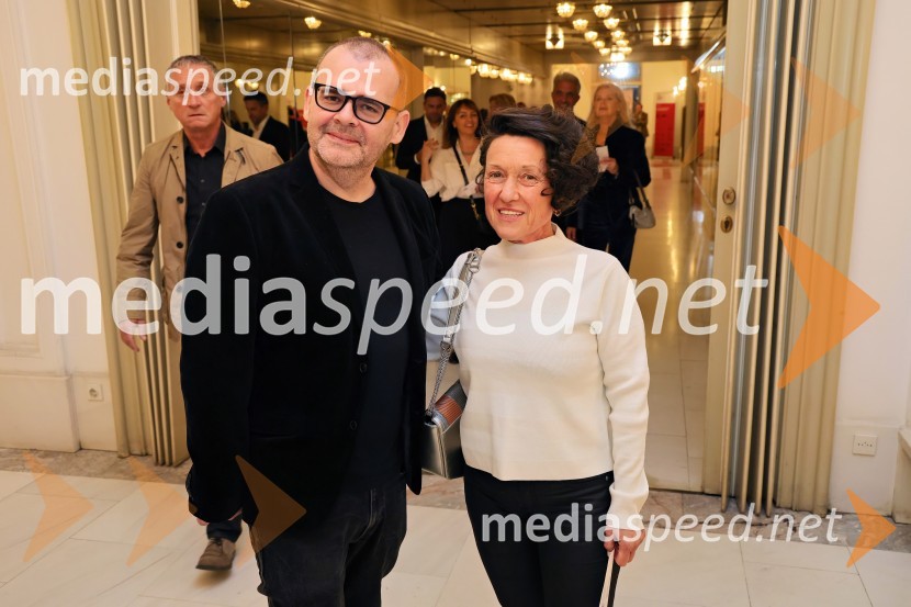  Alan Kavčič, predstavnik za odnose z javnostmi SNG Maribor;  Ivica Flis Smaka,  dr. med., Zdravstveni Zavod Flis MariborMalomeščanska svatba na odru Drame SNG Maribor