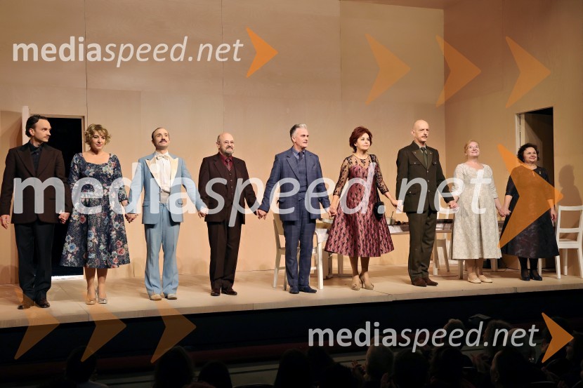  Matija Stipanič, igralec;  Maša Žilavec, igralka;  Nejc Ropret, igralec;  Vlado Novak, igralec;  Vladimir Vlaškalić, igralec;  Ksenija Mišič, igralka;  Davor Herga, igralec;  Mateja  Pucko, igralka;  Irena Varga, igralkaMalomeščanska svatba na odru Drame SNG Maribor