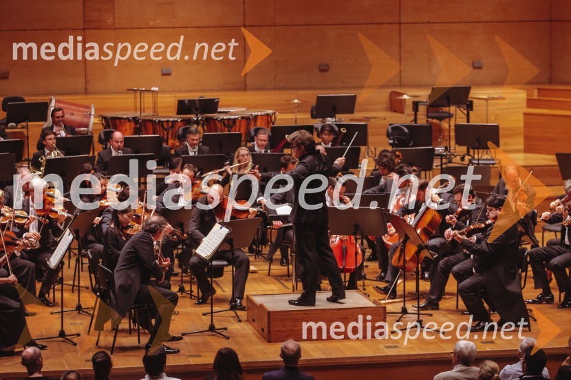  Jakub Hrůša, dirigentBamberški simfoniki, koncert v Cankarjevem domu