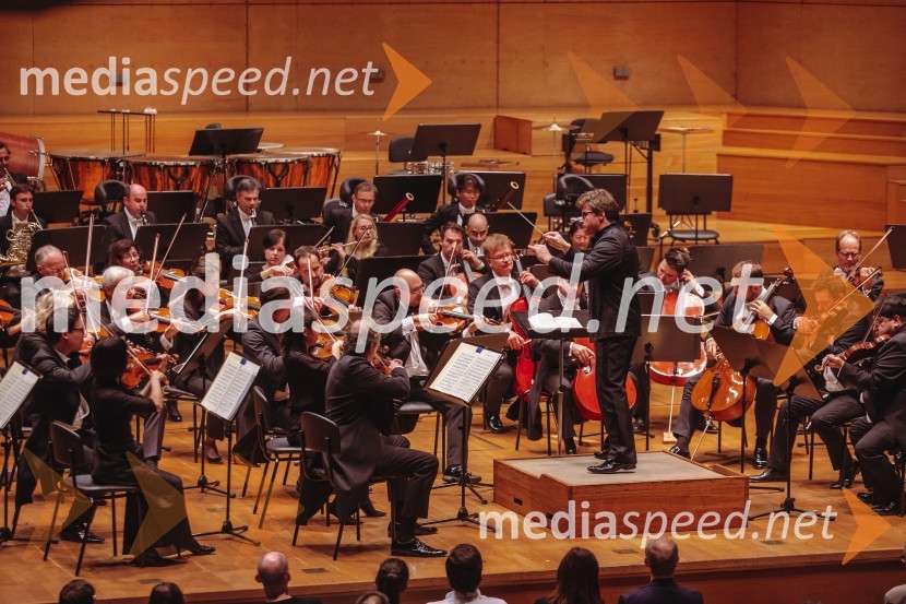  Jakub Hrůša, dirigentBamberški simfoniki, koncert v Cankarjevem domu