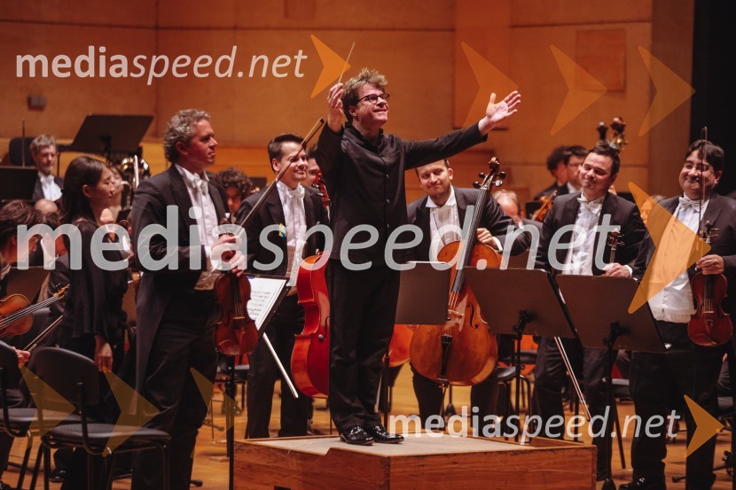  Jakub Hrůša, dirigentBamberški simfoniki, koncert v Cankarjevem domu