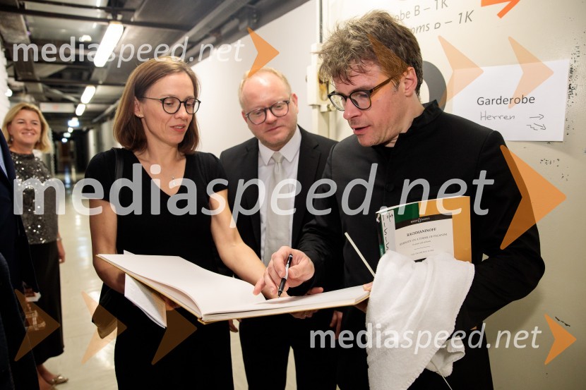  Katja Novak, vodja promocijskih projektov, Cankarjev dom; dr. Peter  Čeferin, pravnik, pisatelj;  Jakub Hrůša, dirigentBamberški simfoniki, koncert v Cankarjevem domu