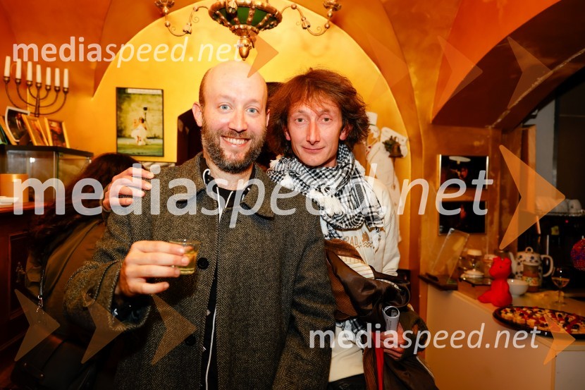  Tines Špik, igralec;  ... Umetnost preživetja, premiera predstave v Mini teatru