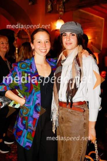  Mojca Špik;  ... Umetnost preživetja, premiera predstave v Mini teatru