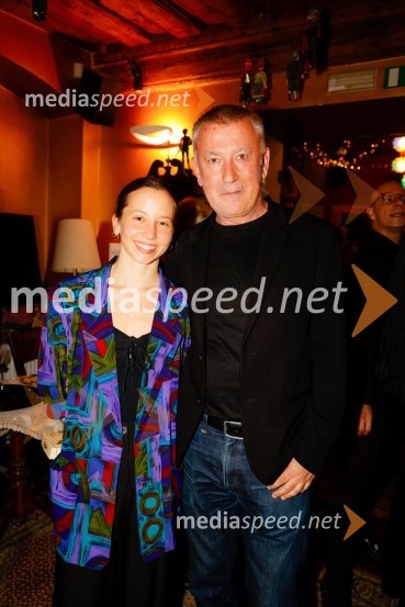  Mojca Špik;  Ivica Buljan, režiserUmetnost preživetja, premiera predstave v Mini teatru