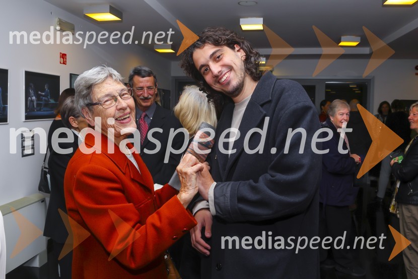  ... ;  Mak  Tepšić, igralecTri verzije življenja, premiera Gledališče Koper