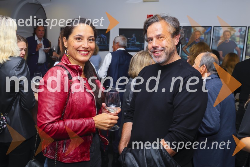  Urška Bradaskja, igralka;  Danijel Malalan, igralecTri verzije življenja, premiera Gledališče Koper