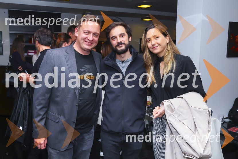  Luka Cimprič, igralec;  ... ;  ... Tri verzije življenja, premiera Gledališče Koper