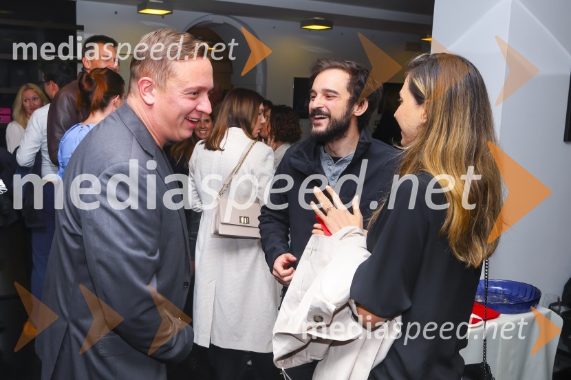  Luka Cimprič, igralec;  ... ;  ... Tri verzije življenja, premiera Gledališče Koper