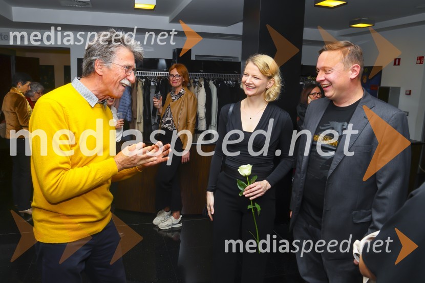  Jožko  Čuk, nekdanji direktor GZS, nekdanji direktor SNG Nova Gorica;  Alenka Kraigher, igralka;  Luka Cimprič, igralecTri verzije življenja, premiera Gledališče Koper