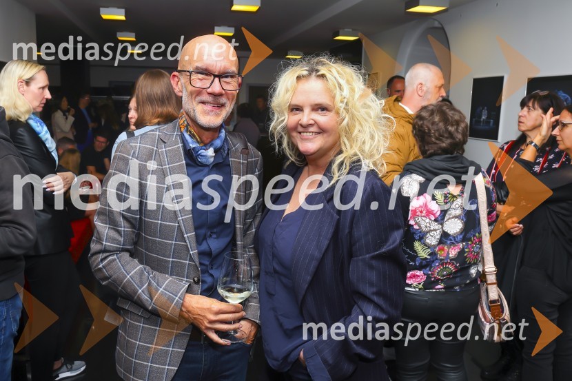  Katja Pegan,  direktorica in režiserka, Gledališče Koper Teatro Capodistria;  ... Tri verzije življenja, premiera Gledališče Koper