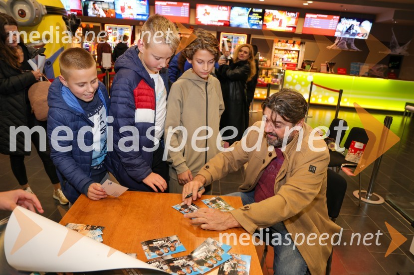  ... ;  ... ;  ... ;  Goran  Navojec, igralecTartinijev ključ, premiera filma v Cineplexx Maribor