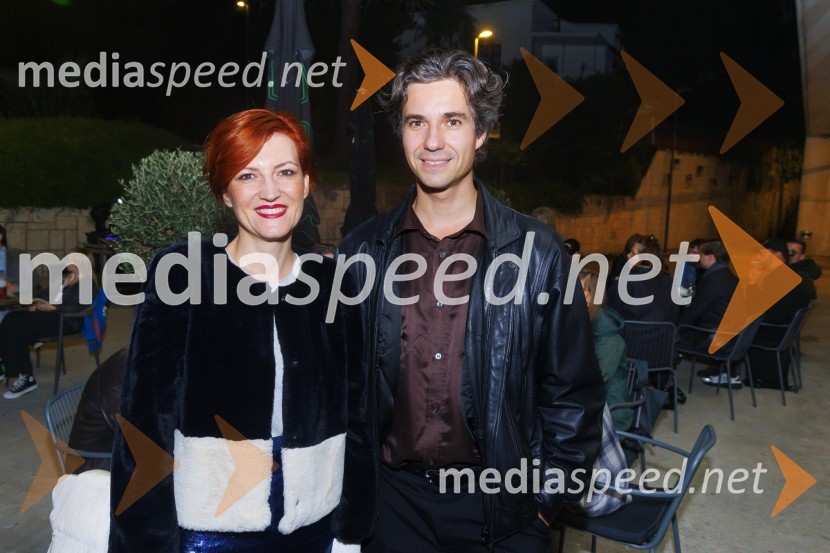 dr. Asta Vrečko, ministrica za kulturo;  Luka Mesec, podpredsednik vlade in minister za delo, družino, socialne zadeve in enake možnostiZmagovalni film 27. FSF Portorož je Odrešitev za začetnike