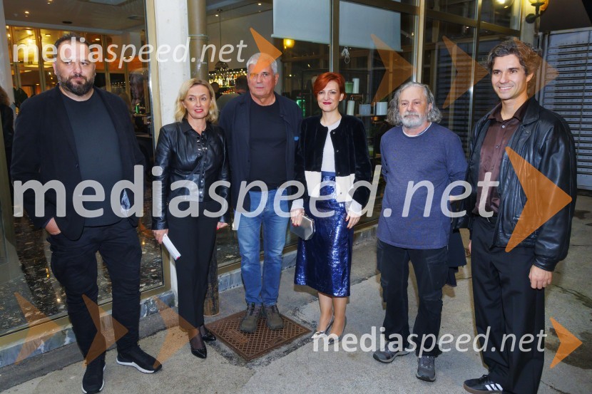  ... ;  Nataša Bučar, direktorica, Slovenski filmski center;  Metod Pevec,  slovenski pisatelj, igralec, scenarist in režiser; dr. Asta Vrečko, ministrica za kulturo;  Miha Hočevar, režiser in scenarist;  Luka Mesec, podpredsednik vlade in minister za delo, družino, socialne zadeve in enake možnostiZmagovalni film 27. FSF Portorož je Odrešitev za začetnike