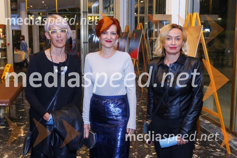  Nina Ukmar, vodja kabineta, Ministrstvo za kulturo; dr. Asta Vrečko, ministrica za kulturo;  Nataša Bučar, direktorica, Slovenski filmski centerZmagovalni film 27. FSF Portorož je Odrešitev za začetnike