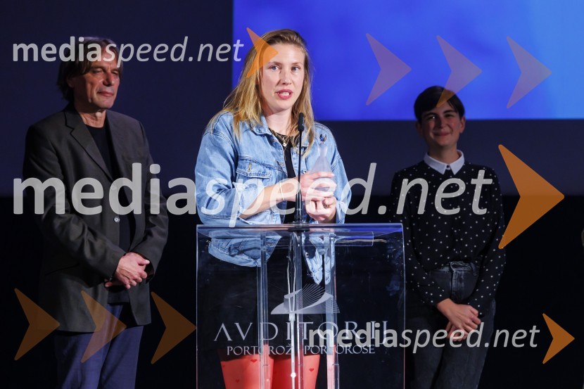   Bojan Labović, scenarist in režiser, direktor, Festival Slovenskega Filma;  Maja Doroteja Prelog, režiserka in scenaristka;  ... Zmagovalni film 27. FSF Portorož je Odrešitev za začetnike