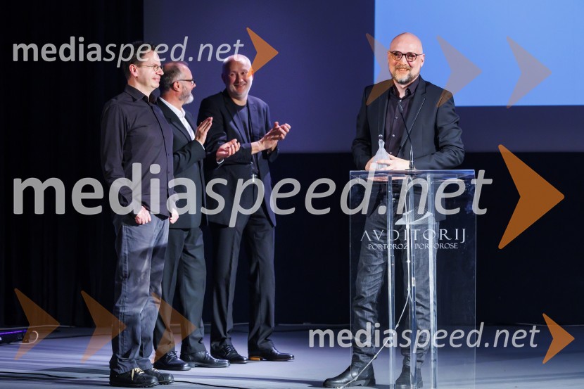  Primož Hladnik, Duo Silence;  ... ;  ... ;  Boris Benko, Duo SilenceZmagovalni film 27. FSF Portorož je Odrešitev za začetnike