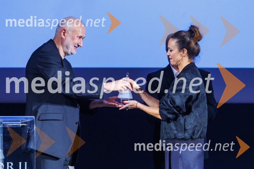  ... ;  Katarina Stegnar, igralkaZmagovalni film 27. FSF Portorož je Odrešitev za začetnike