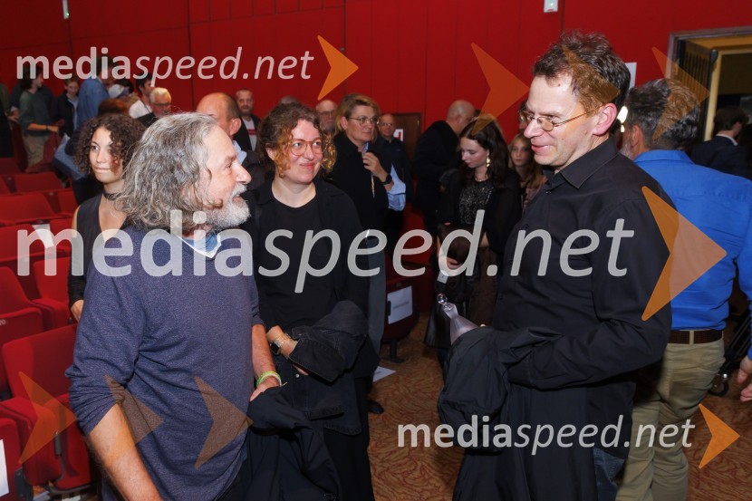  Miha Hočevar, režiser in scenarist;  ... ;  Primož Hladnik, Duo SilenceZmagovalni film 27. FSF Portorož je Odrešitev za začetnike