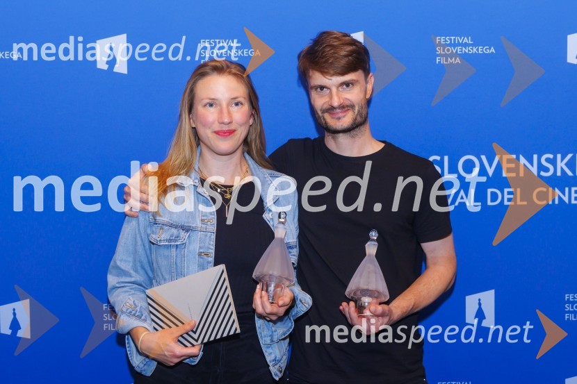  Maja Doroteja Prelog, režiserka in scenaristka;  ... Zmagovalni film 27. FSF Portorož je Odrešitev za začetnike