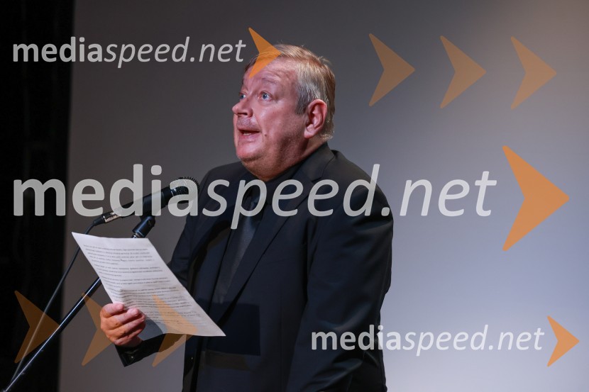  Robert Waltl, direktor, Mini teaterJubilejni 10. festival Hiša strpnosti 2024 v Mini teatru, otvoritev